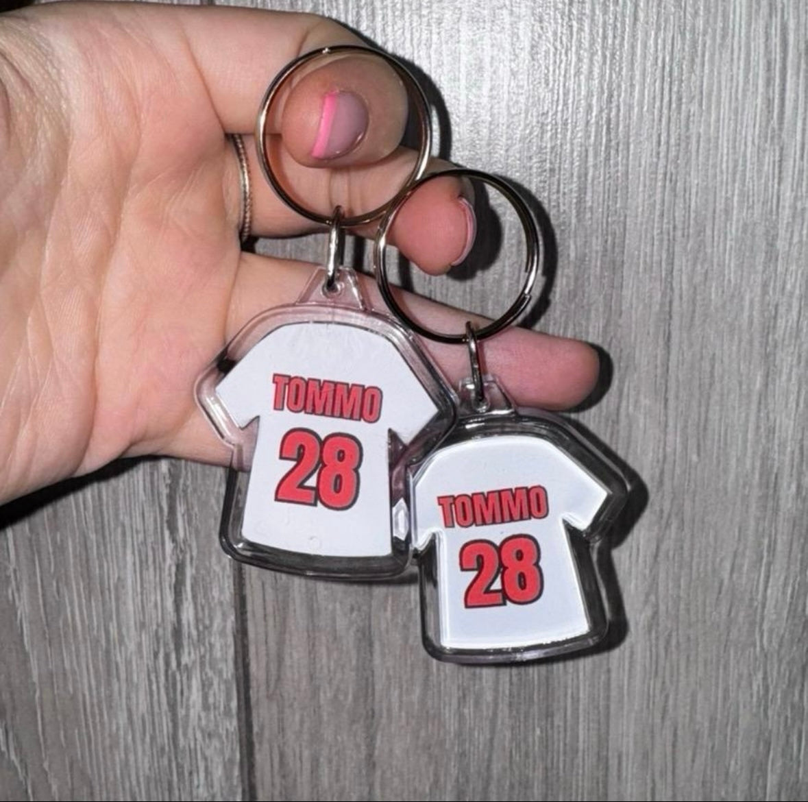 Louis Tomlinson football 28 inspired keyrings