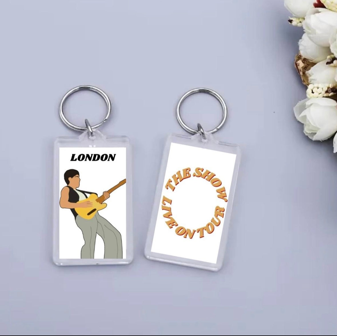 Niall Horan ‘The Show Live On Tour’ inspired keyrings
